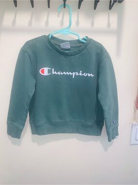 Champion sweatshirt size 5
